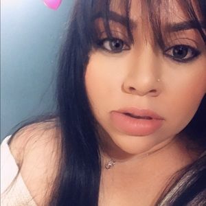 Meet your Posher, Myra